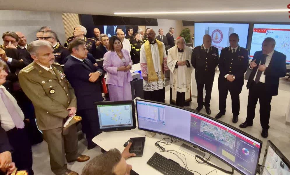 Vigili del Fuoco, inaugurata la nuova sala operativa: hi-tech e telecamere in metro per la sicurezza della Capitale 1 Vigili del Fuoco, inaugurata la nuova sala operativa: hi-tech e telecamere in metro per la sicurezza della Capitale 1