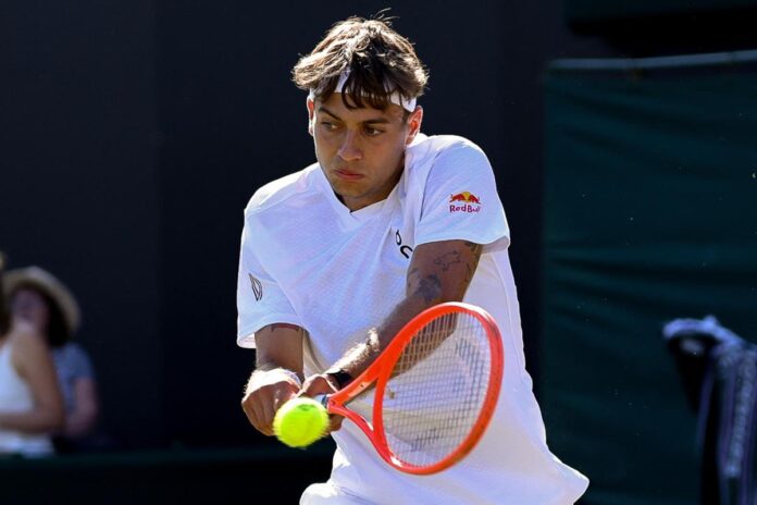 Cobolli, problemi intestinali a Wimbledon: la spiegazione di Flavio