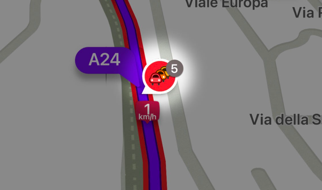 Incidente e traffico in aumento sulla A24, lunghe code: giornata difficile per i guidatori 4