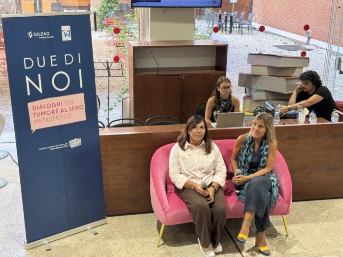‘Due di noi’, a Roma la campagna che racconta la vita con il cancro al seno metastatico