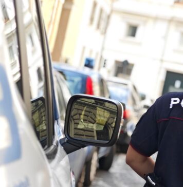 Blitz nelle basi di spaccio della Capitale: 9 arresti nella periferia est (VIDEO)