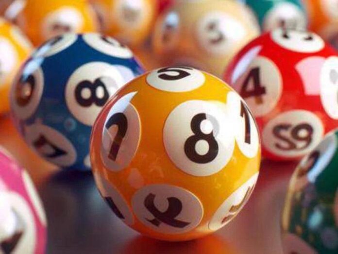 Superenalotto, numeri combinazione vincente oggi 7 luglio 2026