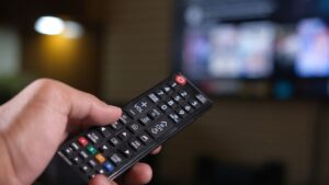 Guida tv 3 luglio 2026, cosa guardare stasera: programmi in chiaro e su Sky 1