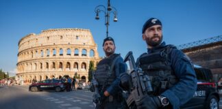 Dopo le violenze dei "maranza", la premier applaude l'intervento di forze dell'ordine e Viminale: blindata l'area dei Fori con stazioni metro pattugliate e 10 arresti nel blitz al Colosseo