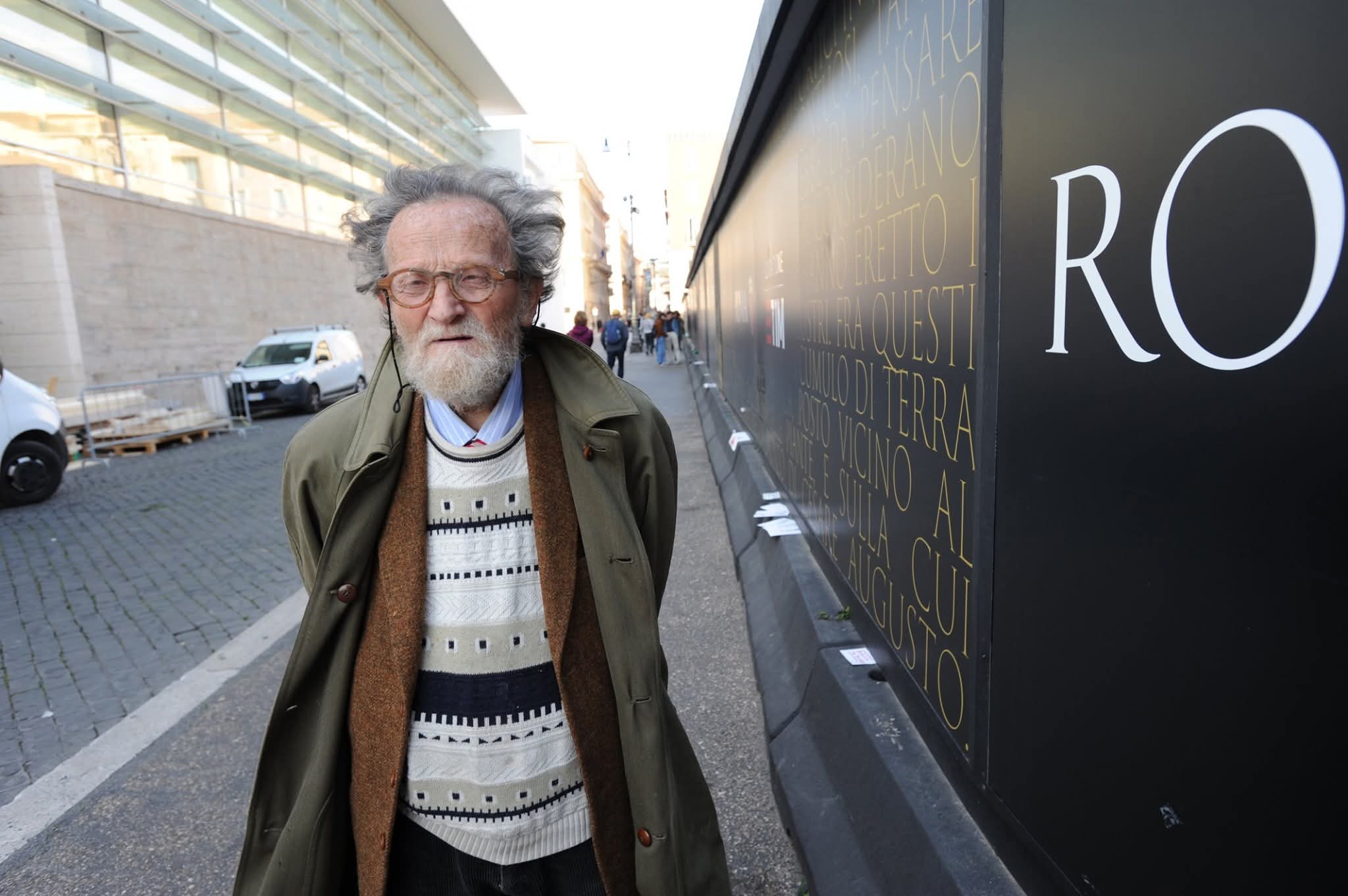 È morto Fausto Delle Chiaie: addio all'artista del museo a cielo aperto di Roma 2