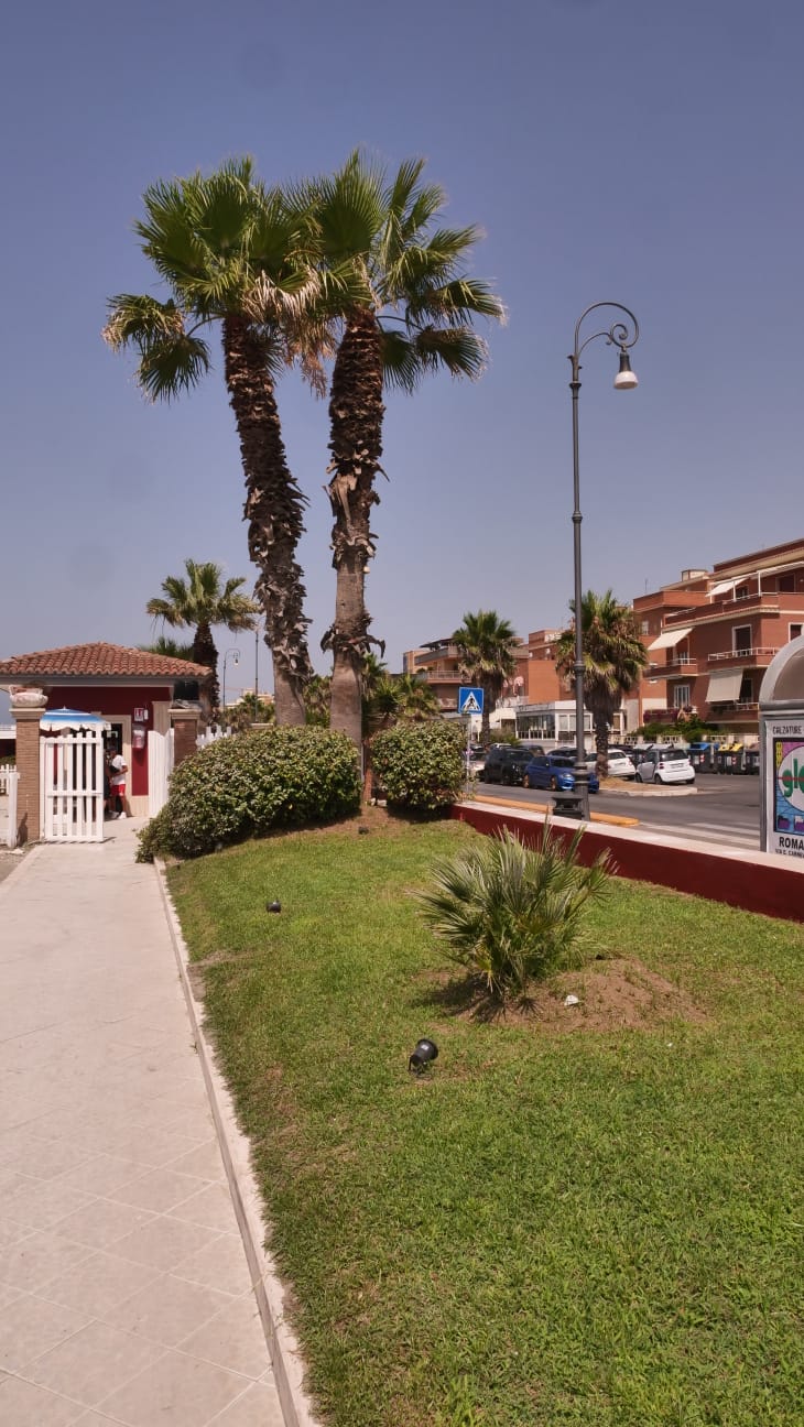 Marechiaro, ad Ostia via la recinzione dopo il cambio di gestione: la svolta simbolo della nuova stagione delle concessioni balneari 4 Marechiaro, ad Ostia via la recinzione dopo il cambio di gestione: la svolta simbolo della nuova stagione delle concessioni balneari 4