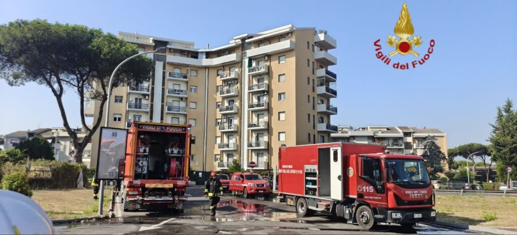 Fuga di gas dal distributore ad Acilia: allarme e palazzi evacuati. Le strade chiuse 2