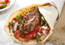 Azienda ritira dal mercato tre diversi gusti di tramezzini al kebab: prodotti a rischio contaminazione