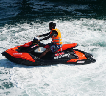 Da Civitavecchia a Ventotene controlli e multe della Guardia di finanza sugli acqua scooter Home 1