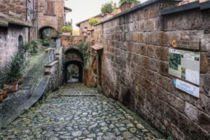 Cammino dei Tre Villaggi: il percorso ad anello più piccolo d’Italia tra borghi etruschi, natura e sapori 1