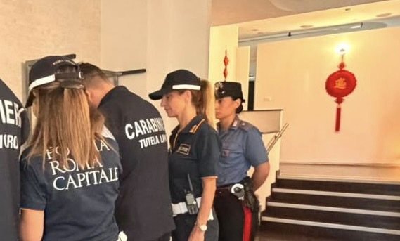 Dietro la vetrina del relax: sesso, lavoro nero e 4 chiusure nei centri massaggi della Capitale 1