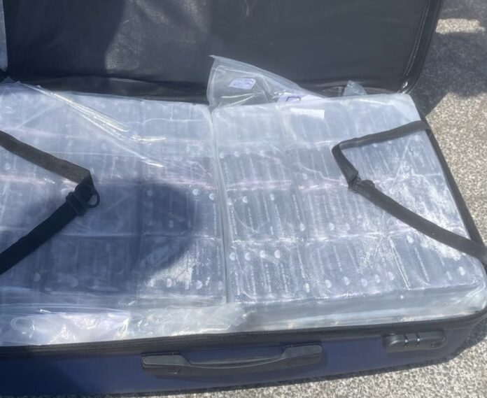 La Polizia di Stato scopre un appartamento usato come deposito: un maxi sequestro di hashish e marijuana alla Magliana porta all'arresto di un 47enne milanese