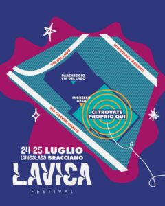 Lavica Festival 2026 a Bracciano: due giorni di musica gratis sul lago 1 Lavica si svolgerà al Lungolago di Bracciano, lo trovi precisamente qui
📌 Via del Lago, subito dietro il Parcheggio
Per parcheggiare l’auto avrai a disposizione sei parcheggi, che sono
• P0 — Parcheggio di via del Lago, adiacente al festival. Gratuito
• P1 e P2 — Via degli Orti, a 7 minuti a piedi dal festival. A pagamento
• P3 — Via Sposetta Nuova, a 11 minuti a piedi dal festival. Gratuito
• P4 — Via di Vigna Caio, fronte Spinnaker. A 4 minuti a piedi dal festival. Gratuito
• P5 — Parcheggio “Le mimose”, a 3 minuti a piedi dal festival. A pagamento