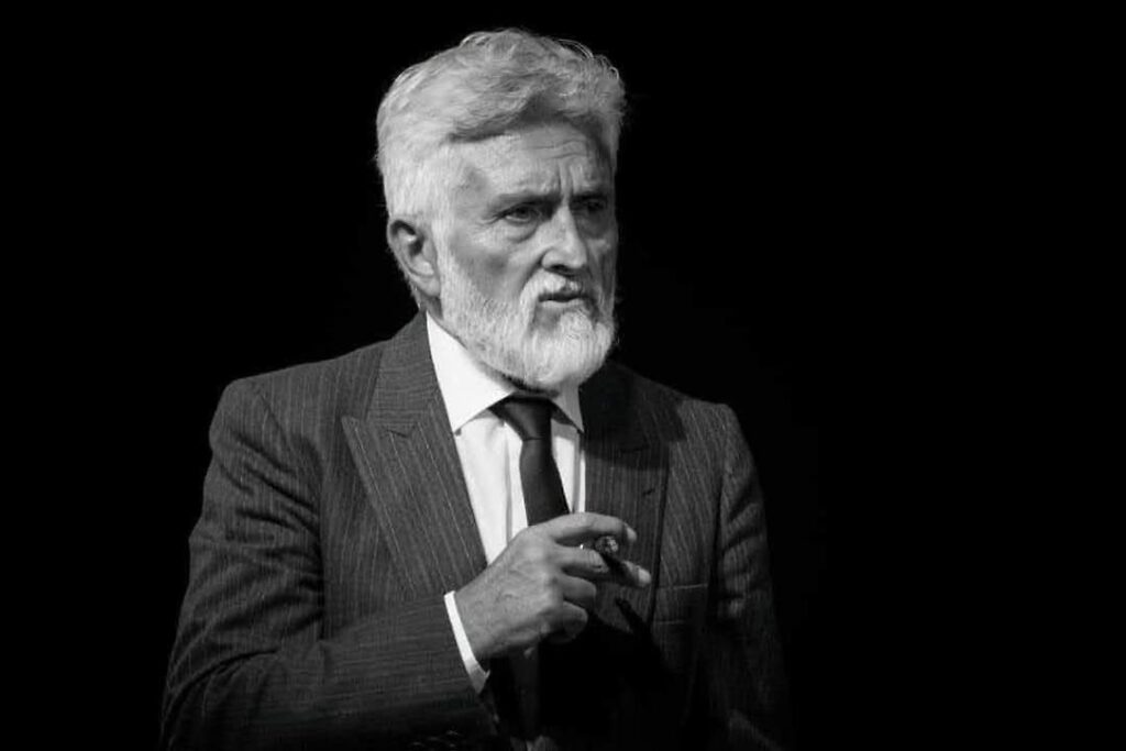 Malore fatale sul palco: l'infermiere- attore Marco Zaccarelli muore davanti al pubblico 1