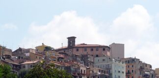 Il Belvedere Mastroianni ospita Le Notti del Vino. In programma visite guidate a Palazzo Colonna, arte dal vivo e un focus sui 100 anni della Sagra dell'Uva