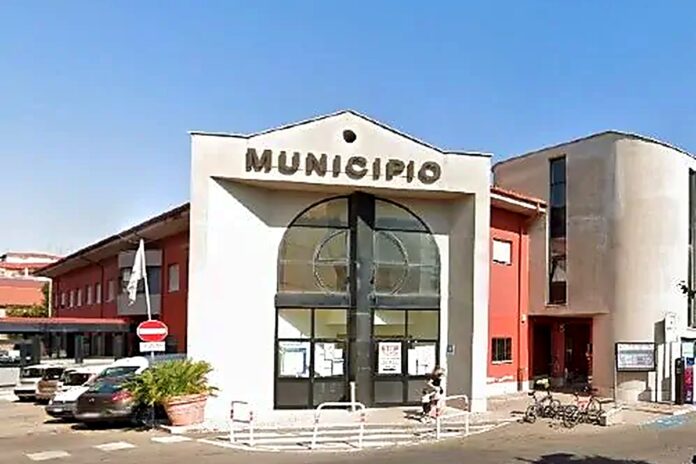 La sindaca richiede un tavolo tecnico urgente per mettere fine ai continui e pesanti disservizi elettrici, mentre l'ondata di calore rende insostenibile il problema dei blackout a Ciampino per famiglie e attività commerciali