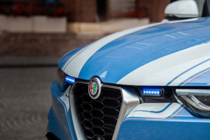 Tenta di soffocare la compagna davanti ai figli a Ladispoli: arrestato dalla Polizia