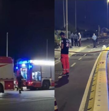 Fiamme e fumo denso nella tarda serata di ieri nella struttura balneare chiusa dal 2024 e tra quelle destinate alle demolizioni del Comune