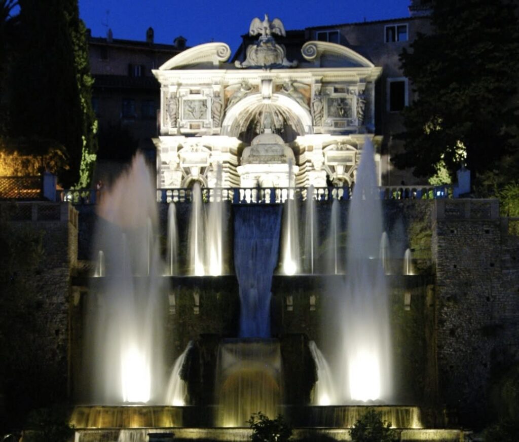 Villa d'Este e Villa Adriana di notte: date e programma delle aperture serali 2026 1 Villa d'Este e Villa Adriana di notte: date e programma delle aperture serali 2026 1