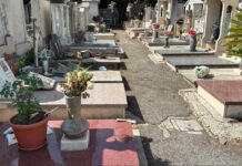 Mentre il sindaco Cecchi presentava in video i lavori al Cimitero monumentale di Marino, ignoti danneggiavano alcune tombe, tra cui quella dei familiari di una consigliera comunale