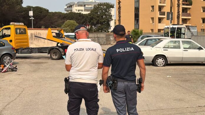 anzio polizia locale polizia di stato Polizia di Stato e Polizia Locale hanno eliminato dal quartiere Europa decine di auto abbandonate, restituendo decoro a un'area monitorata da mesi: nuovi controlli previsti già a settembre