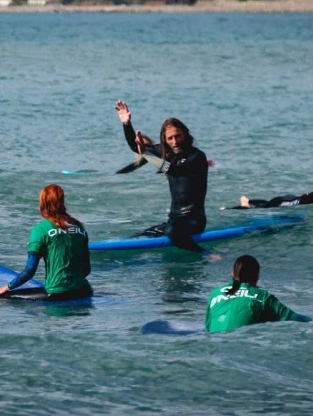 Santa Marinella in lutto per Alessio Fantozzi: chi era il pioniere del surf che aiutava i bimbi del Bambino Gesù 2