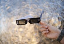 Eclissi, attenzione agli occhi: “Guardare il sole senza protezione può danneggiare le retina per sempre”