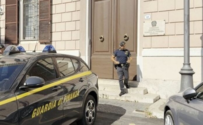 Truffa ai danni di una 94enne a Nettuno: sistema di riciclaggio per oltre 1,2 milioni di euro