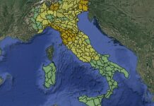 Maltempo, allerta meteo arancione e gialla per temporali venerdì 21 agosto: la mappa delle 10 regioni a rischio
