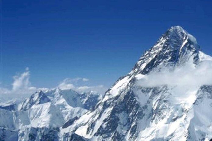 Nepal, ritrovati corpi cinque alpinisti dispersi dopo valanga a novembre: tra loro due italiani