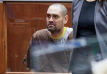 Omicidio di Rob Reiner e della moglie, incriminato il figlio Nick: l’aggravante dell’agguato premeditato
