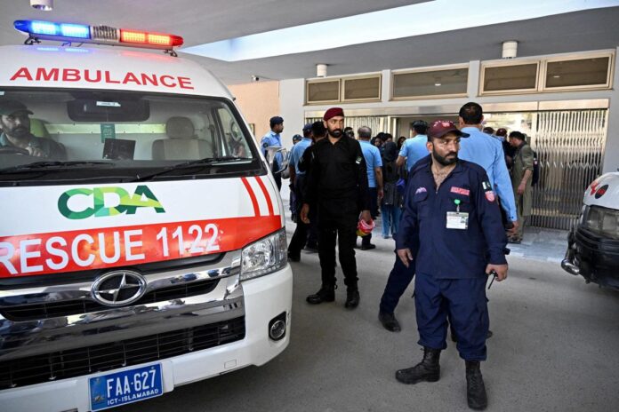 Pakistan, incendio in un ospedale di Islamabad: morti almeno 14 neonati