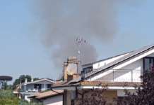 Due squadre dei Vigili del Fuoco e la Polizia Locale impegnate per un incendio a Casal Palocco. Allarme anche sulla via Ardeatina per un secondo rogo