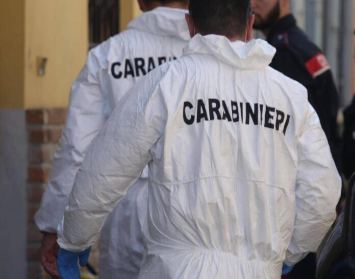 Tragedia a Benevento, uccide i due fratelli nel ristorante di famiglia e poi si suicida