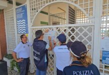 Scattano i sigilli per altri due stabilimenti balneari del litorale romano. Polizia Locale di Roma Capitale, Guardia di Finanza e Guardia Costiera hanno posto sotto sequestro Urbinati e Le Palme, entrambi gli stabilimenti erano già chiusi da tempo.