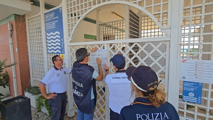Scattano i sigilli per altri due stabilimenti balneari del litorale romano. Polizia Locale di Roma Capitale, Guardia di Finanza e Guardia Costiera hanno posto sotto sequestro Urbinati e Le Palme, entrambi gli stabilimenti erano già chiusi da tempo.