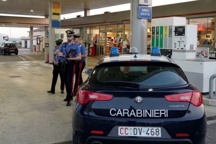 Indagini dei carabinieri sui furti di carte carburante rubate a una società di logistica: un arresto, una denuncia e 230 litri di carburante sequestrati