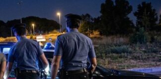 Inseguimento sulla Cassia: ladri d'auto in fuga, fermata una donna