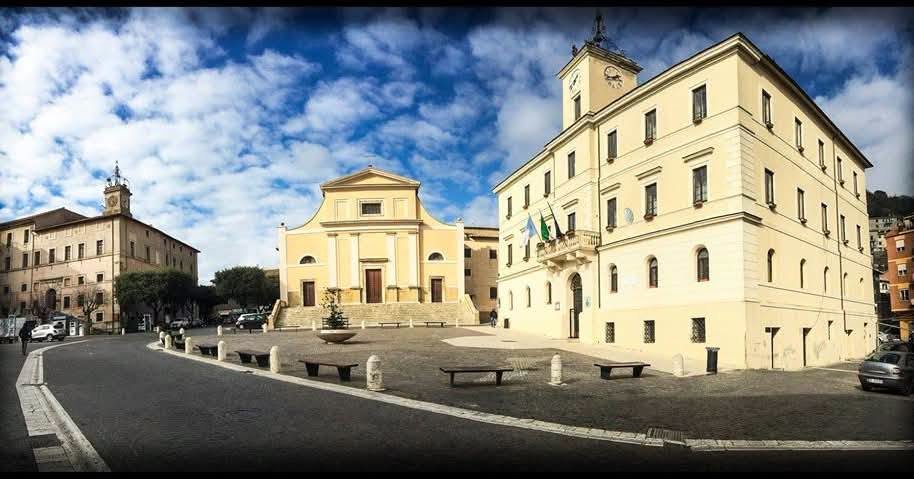 Palio di Allumiere, trovati morti in uno stand due ambulanti di 35 e 15 anni: ipotesi monossido 1