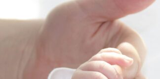 Asl Roma 4, incontri gratuiti per neogenitori dall'attesa del bimbo alla distruzione pediatrica: date e programma