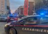 Scippo cellulare a Roma: le strappa lo smartphone, i passanti lo bloccano a Tor Bella Monaca