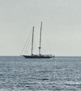 Dall’egiziano proprietario di Cleopatra al Meteor del miliardario canadese: due super yacht alla fonda a Ostia Ponente 2