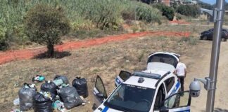 Tra pattuglie nelle periferie e telecamere sui punti sensibili, la Polizia Locale di Anzio stana i furbetti dei rifiuti che si disfacevano illegalmente di spazzatura domestica e ingombranti: sanzioni salate, patenti sospese e due denunce penali per i casi più gravi