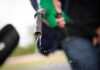 Caro carburanti, benzina arriva a 2,153 euro al litro. Gasolio a 2,330