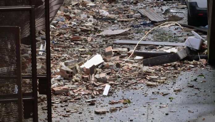 Esplosione in una villetta ad Andria, due morti: cosa sappiamo, i punti ancora da chiarire