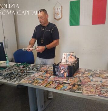 Abusivismo commerciale: dalle chiavi inglesi ai video porno, sequestri e sanzioni della Polizia Locale nei nodi della mobilità di Roma