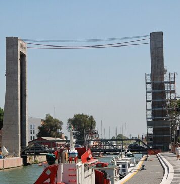 Arrivano i nuovi orari del Ponte 2 Giugno: da lunedì 14 settembre 2026 cambia il calendario di sollevamento del ponte mobile e della passerella pedonale a Fiumicino