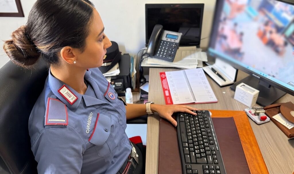 Schiaffi e umiliazioni ai bimbi di un asilo nido comunale a Roma: sospesa maestra di 62 anni 1