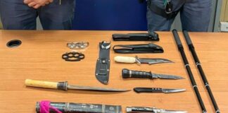 Semina il panico nel negozio e minaccia un cliente con un coltello alla gola: 41enne arrestato alla Montagnola
