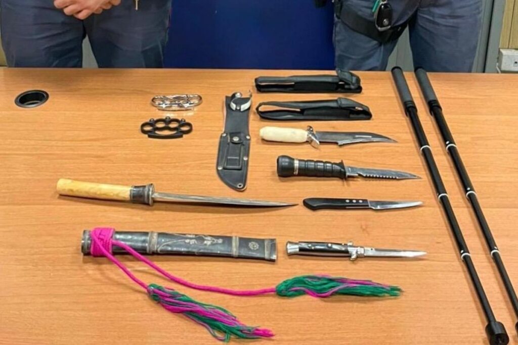 Terrore alla Montagnola, libero l'uomo col coltello: i negozianti chiudono prima, spunta l'ipotesi ronde 1
